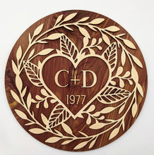 Load image into Gallery viewer, Cedar Heart Round - Glowfish Design Studio