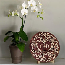 Load image into Gallery viewer, Cedar Heart Round - Glowfish Design Studio