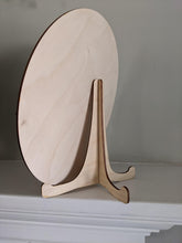 Load image into Gallery viewer, Cedar Heart Round - Glowfish Design Studio