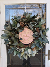 Load image into Gallery viewer, Cedar Heart Round - Glowfish Design Studio